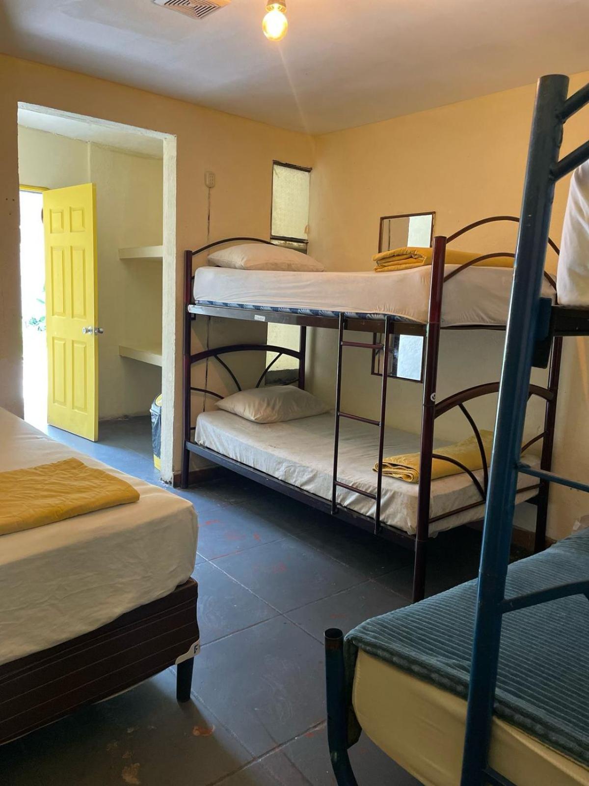 Volko Party Hostel Antigua Bilik gambar